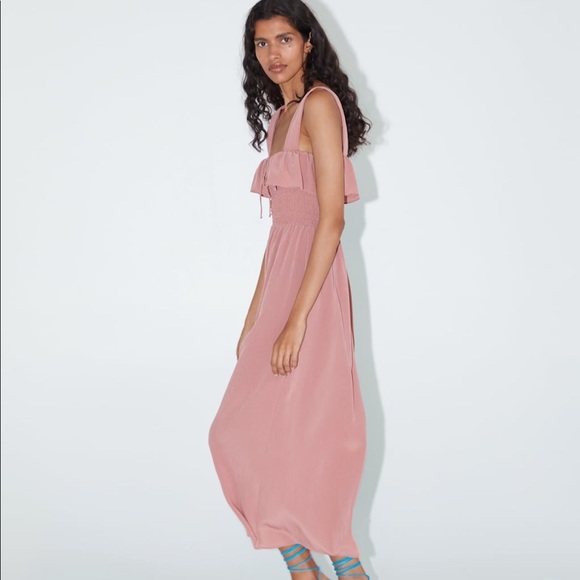 Zara dress with elastic waistband in faded pink. - Picture 2 of 4